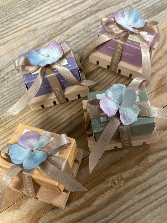 Gardeners Mini Soap Saver Favour - Tied with Ribbon (pack sizes of 4)